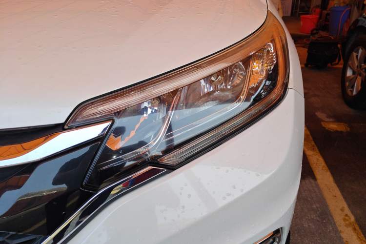 Used Honda CR-V 2016 2.0L Two-Wheel Drive Classic Edition Left Front Headlight