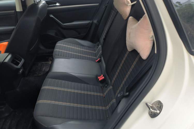 Used Volkswagen Lavida 2019 280TSI DSG Comfort Edition China VI standard Left Rear Seat