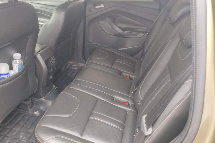 Used Ford Kuga 2015 2.0L GTDi Four-Wheel-Drive Sport Model Left Rear Seat