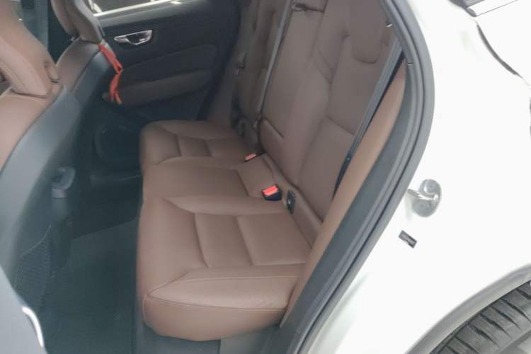 Used Volvo XC60 2024 B5 4x4 Smart Luxury Edition
