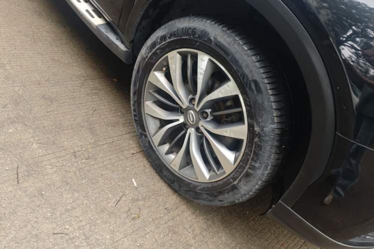 Used GAC Trumpchi GS8 2017 320T Two-Wheel Drive Luxury Smart Connectivity Version (7 Seats)