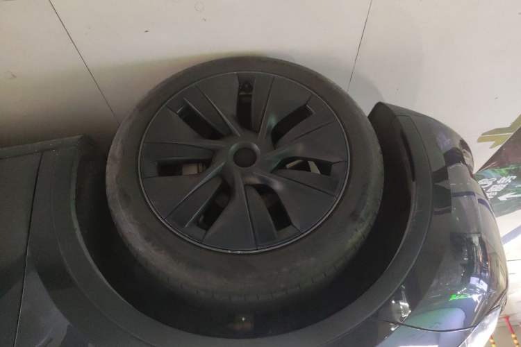 Used Tesla Model Y 2024 Rear-Wheel-Drive Version
