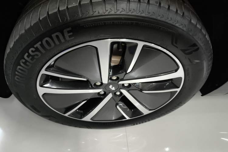 Used Li Auto L6 2024 Pro Model
