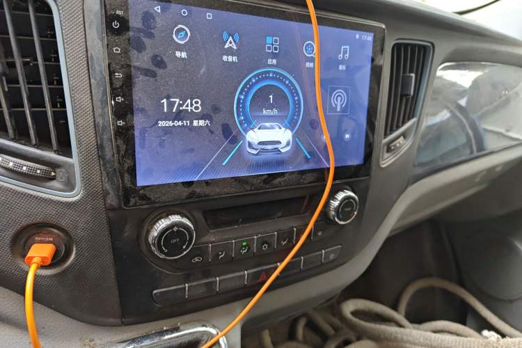 Used Foton Toano 2020 2.0T Multi-Function Short Wheelbase Mid-Roof 5/6-Seater China VI Emission Standard 4F20TC3 Audio And AC Panel