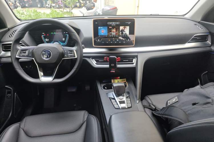 Used BYD Song Pro 2019 1.5T Automatic Prestige Model Center Console