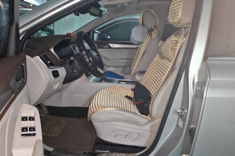 Used Roewe RX5 New Energy 2017 eRX5 50T Hybrid Connected Prestige Flagship Edition
