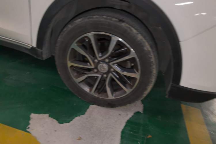 Used Baojun 730 2019 1.5T CVT Fashion Model 7 Seats China VI Emission Standard Right Front Wheel Hub