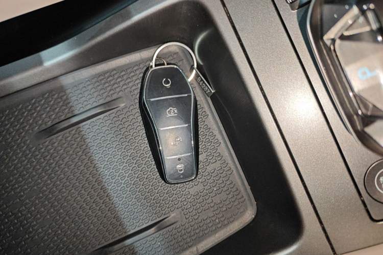 Used BYD Yuan UP 2024 401 km Active Version Interior 1