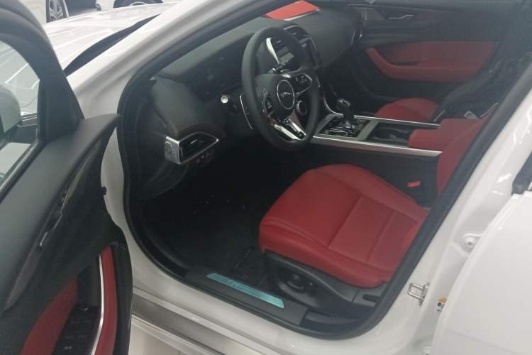 Used Jaguar XEL 2024 2.0T 250 PS R-DYNAMIC S Advanced Sport Edition
