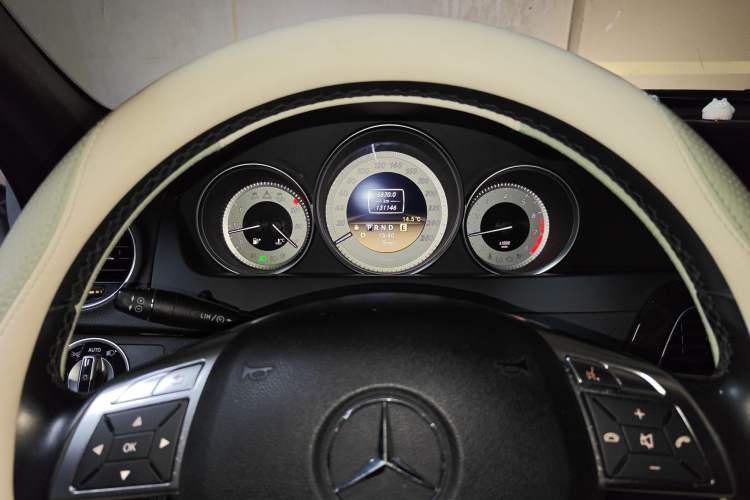 Used Mercedes-Benz C-Class 2011 C 200 CGI Fashion Model