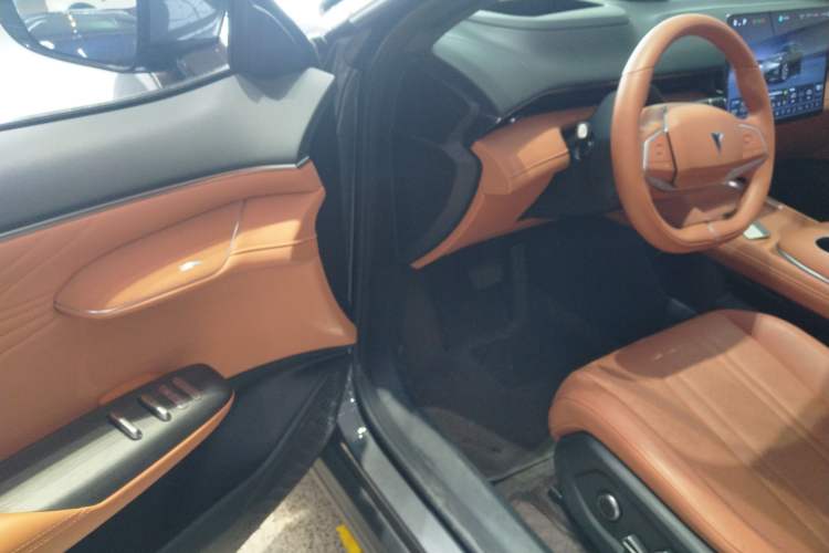 Used Deepal S07 2024 215Max Qiankun Intelligent Driving ADS SE Range-Extended Version