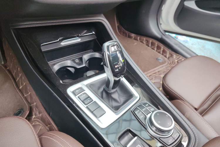 Used BMW 1 Series 2021 120i M Sport Night Edition Gear Lever