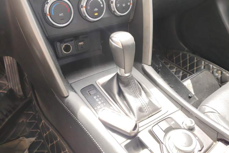 Used Mazda CX-4 2016 2.0L Automatic 2WD Blue Sky Dynamic Edition Gear Lever