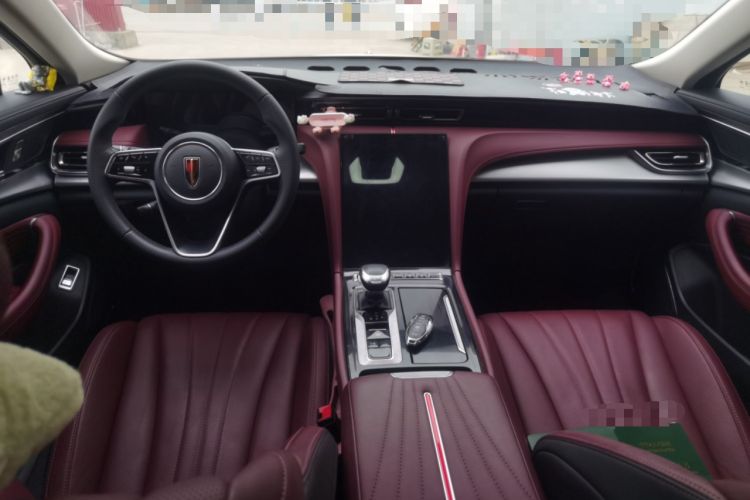 Used Hongqi H5 2024 1.5T DCT Smart Connect Flagship Edition Center Console