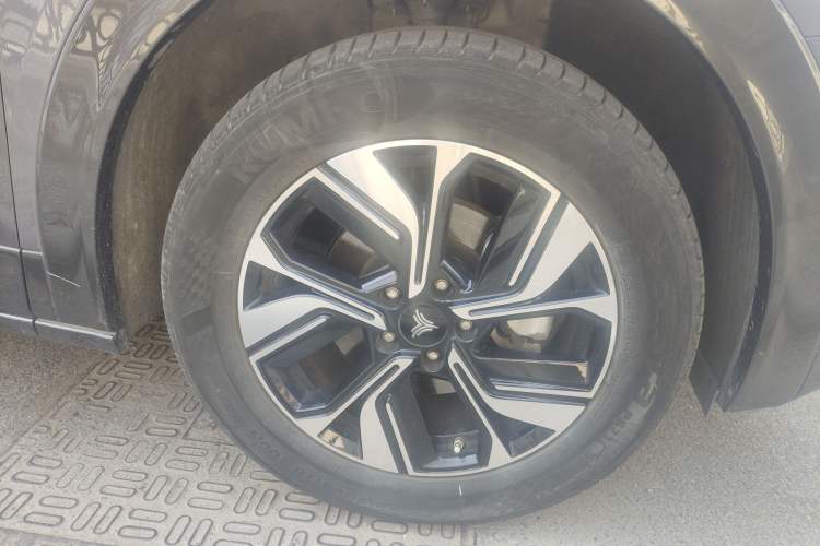 Used NETA U 2022 Zhi400 Pro Ternary Lithium