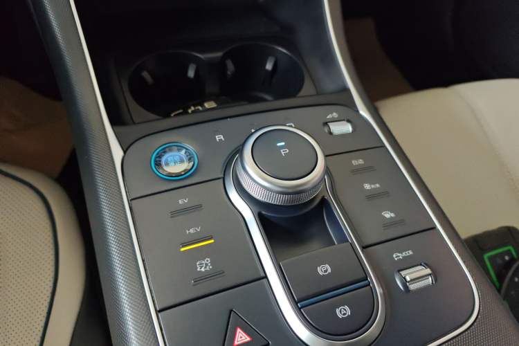 Used BYD Destroyer 05 2024 HONOR Edition DM-i 55KM Luxury Model Gear Lever