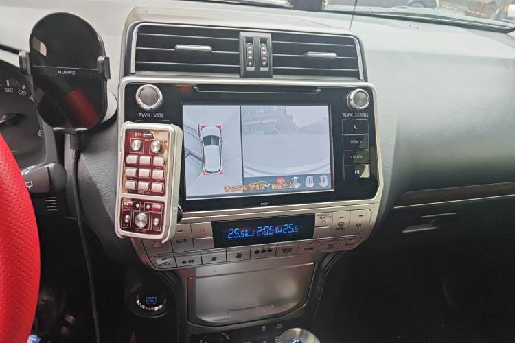 Used Toyota Prado 2018 3.5L Automatic TX Audio And AC Panel