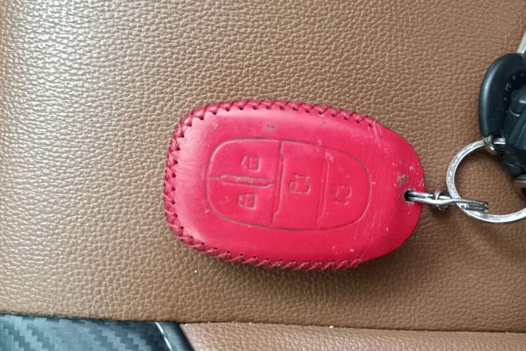 Used SAIC MAXUS T70 2021 2.0T Diesel Automatic 4x4 Elite Version with Long Bed and High Ground Clearance