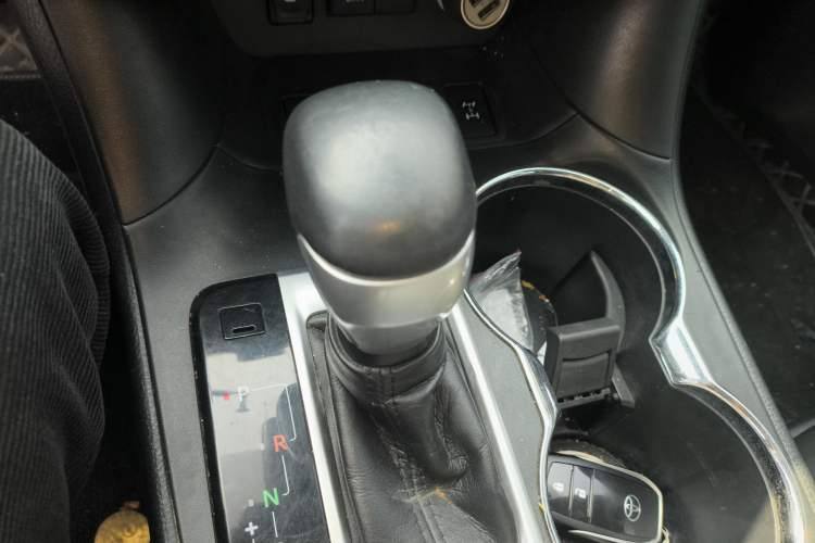 Used Toyota Highlander 2018 2.0T Four-Wheel Drive Luxury Version 7 Seats China VI Standard