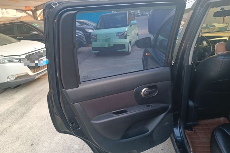 Used Nissan Livina 2013 1.6XE Manual Comfort Edition
