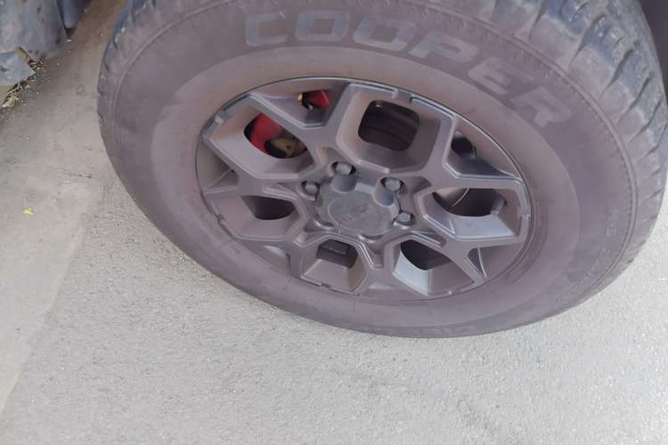 Used BAIC Off-Road BJ40 2024 2.0D Blade Hero Glory Edition
