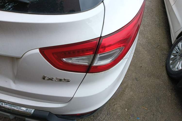 Used Hyundai ix35 2015 2.0L Automatic 2WD Smart Type China IV
