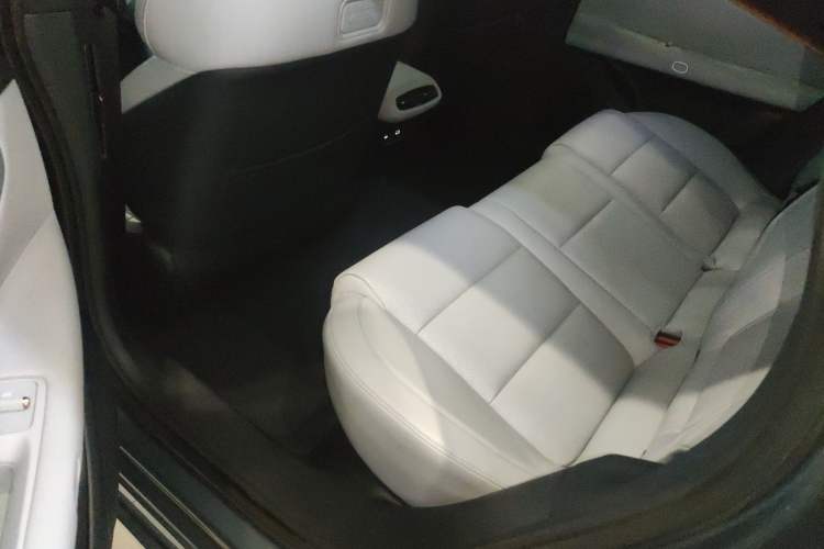 Used Lynk & Co Z10 2025 95 kWh 702 km All-Wheel Drive Intelligent Driving Ultra
