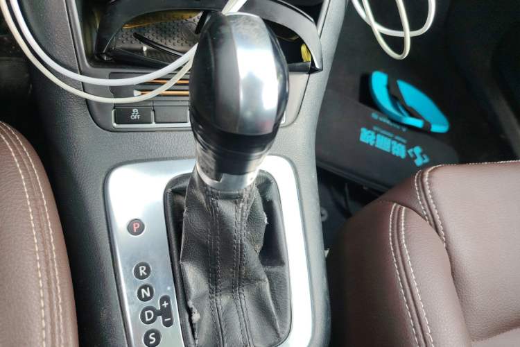 Used Volkswagen Tiguan 2012 1.8TSI Automatic Two-Wheel Drive Elite Edition Gear Lever