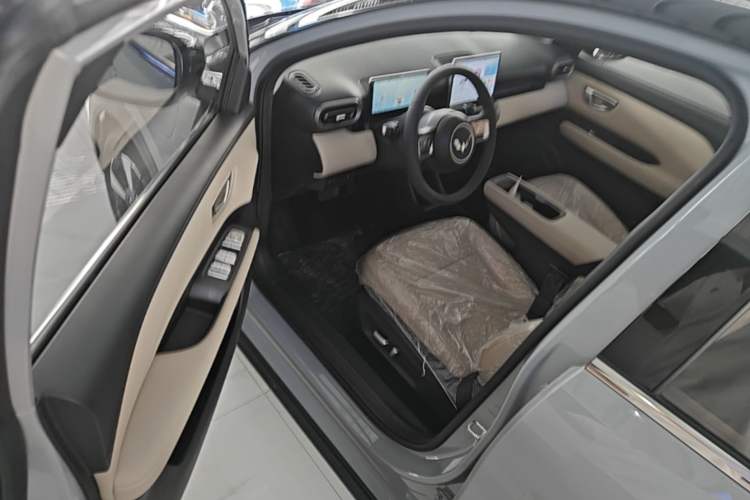 Used Wuling Bingo PLUS 2024 401 km Range 5-Seater Version