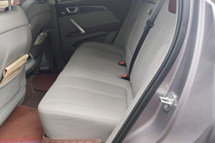 Used Baojun RS-5 2019 1.5T CVT Intelligent Driving Flagship Version China VI Emission Standard
