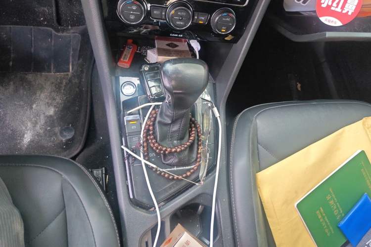 Used Volkswagen Tiguan L 2018 330TSI Automatic Two-Wheel Drive Luxury Edition Gear Lever