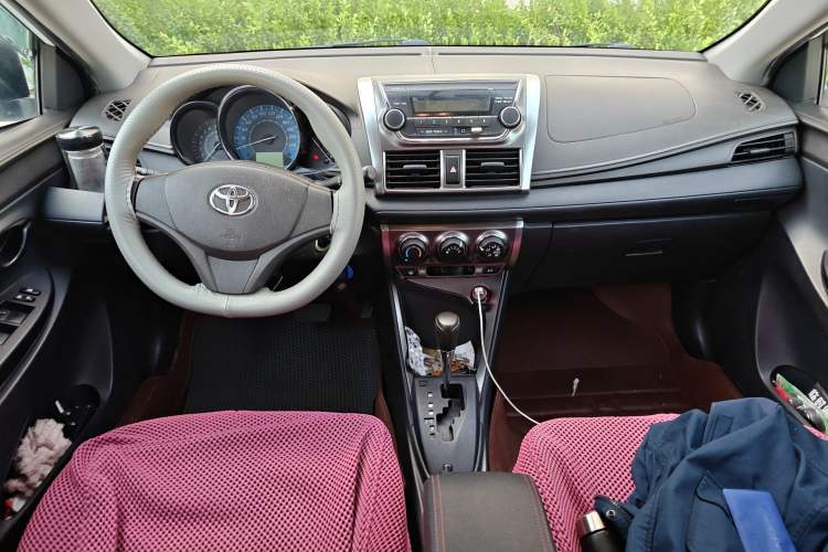 Used Toyota YARiS L Zhi Xuan 2014 1.3E Automatic Charm Edition
