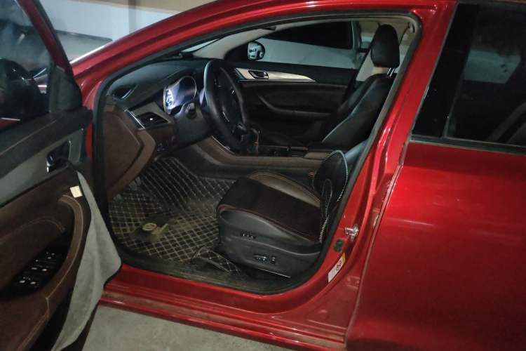 Used CHANGAN Eado 2018 High-Energy Edition 1.6L GDI Manual Competition Model China V Standard