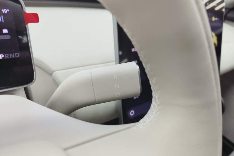 Used firefly 2025 Illuminated Edition
