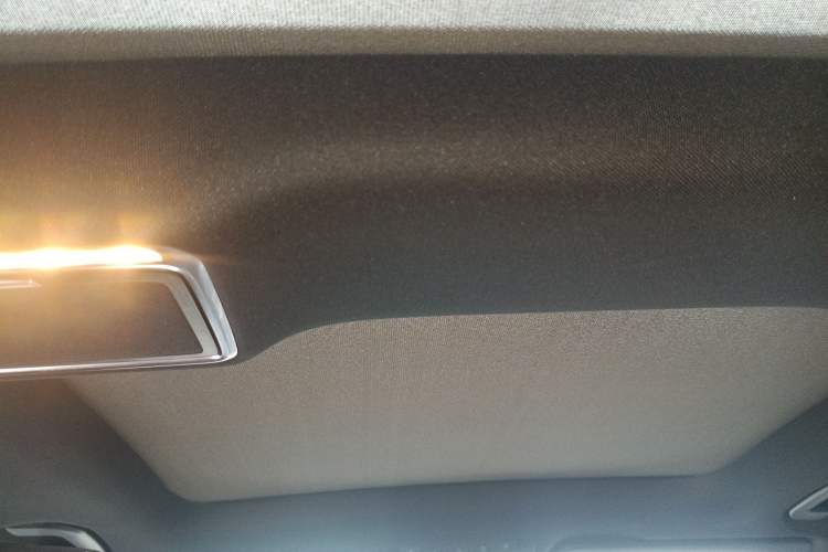 Used Mercedes-Benz GLC 2022 GLC 260 L 4MATIC Dynamic Edition Headliner