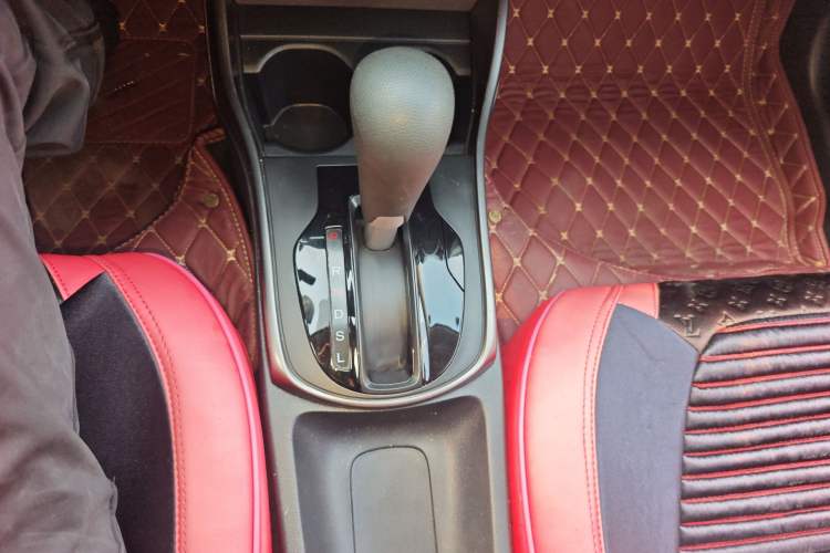 Used Honda Greiz 2016 1.5L CVT Classic Edition