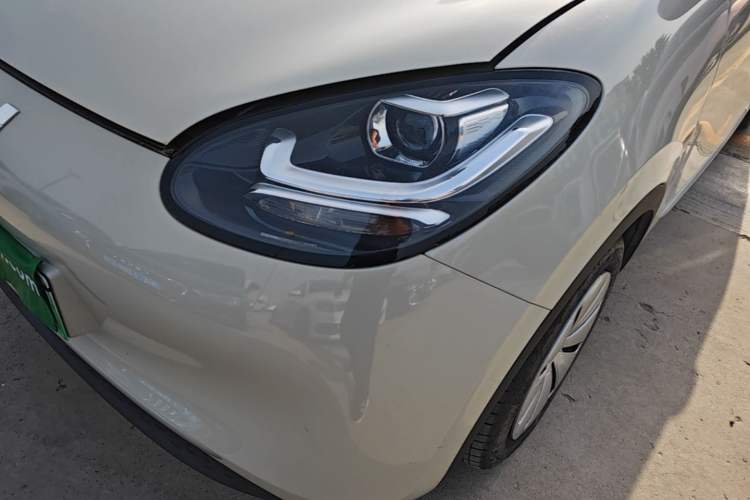 Used Wuling Bingo 2023 203km Light Edition