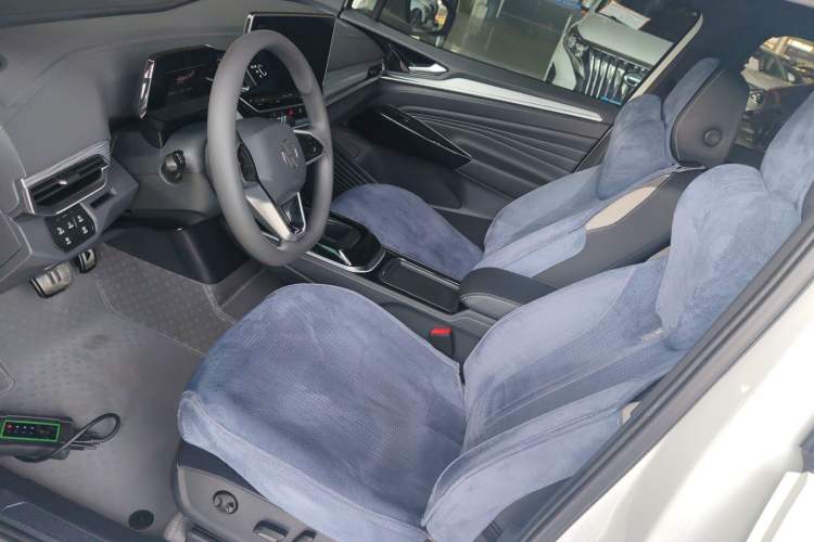 Used Volkswagen ID.4 CROZZ 2024 Pure Edition Limited Edition Left Front Seat