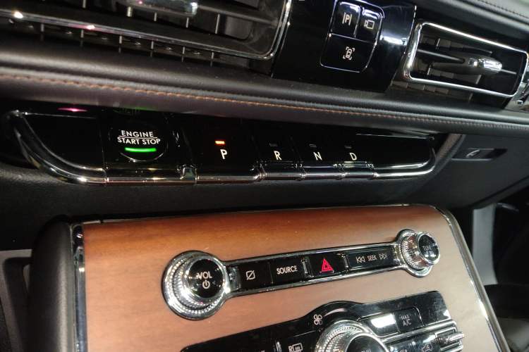 Used Lincoln Aviator 2020 3.0T V6 Four-Wheel Drive Premium Edition