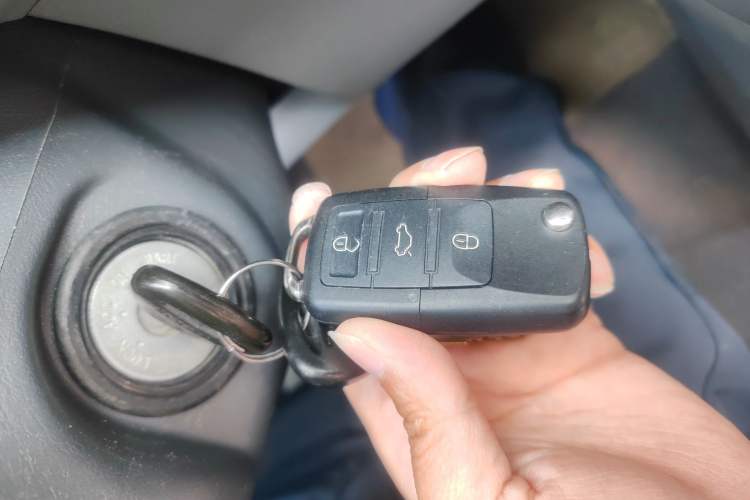 Used Soueast V3 Lingyue 2011 1.5L Manual Upgrade Edition Vehicle Key