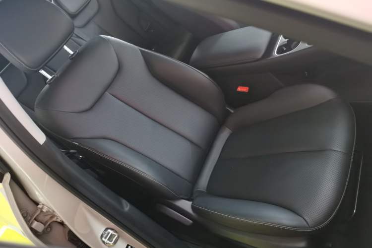 Used Baojun Yunhai 2024 140km Plug-in Hybrid Version