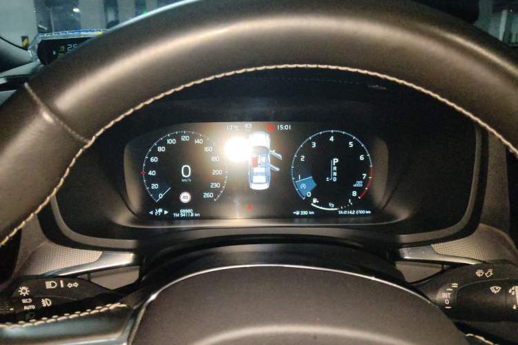 Used Volvo S60 2021 T4 Zhiyuan Sport Edition Instrument Cluster