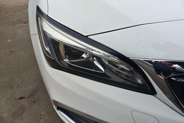 Used Buick Verano 2018 Sedan 20T Dual-Clutch Leading Model
