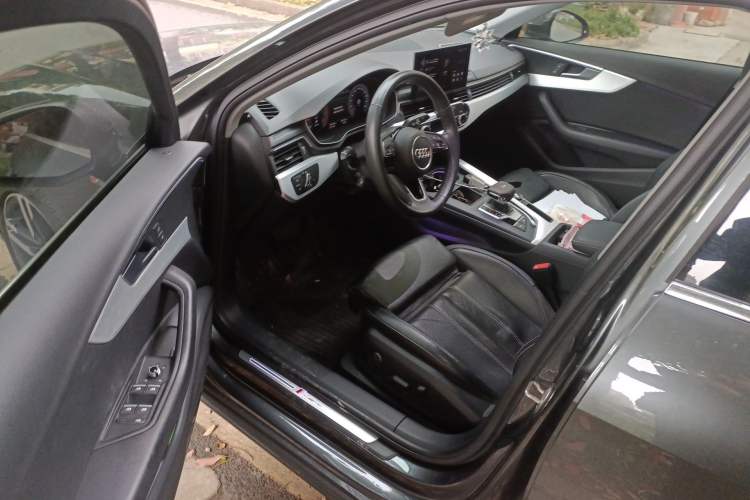 Used Audi A4L 2020 40 TFSI Luxury Dynamic Model