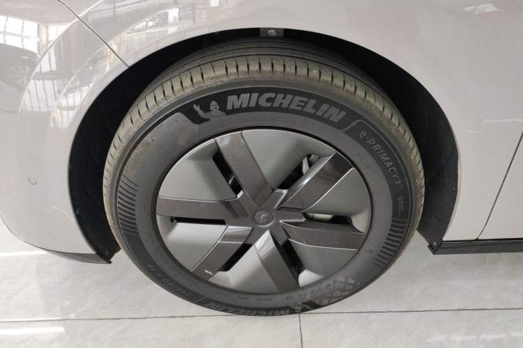 Used Li Auto MEGA 2025 Home Family Special Edition