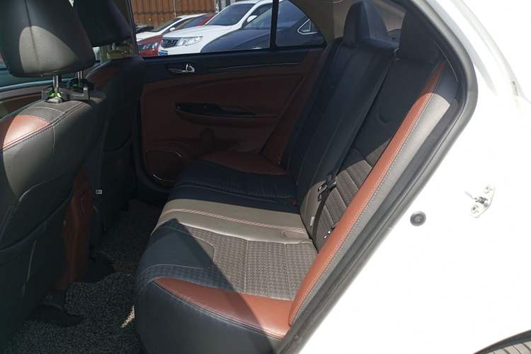 Used BYD Surui 2015 1.5L Manual Comfort Model
