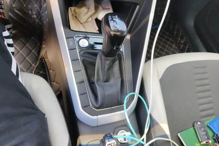 Used Volkswagen Polo 2021 Plus 1.5L Automatic Colorful Tech Edition Gear Lever