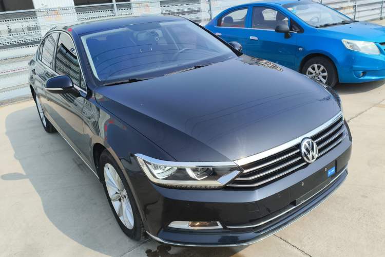 Used Volkswagen Magotan 2019 330TSI DSG Leading Model China VI Standard
