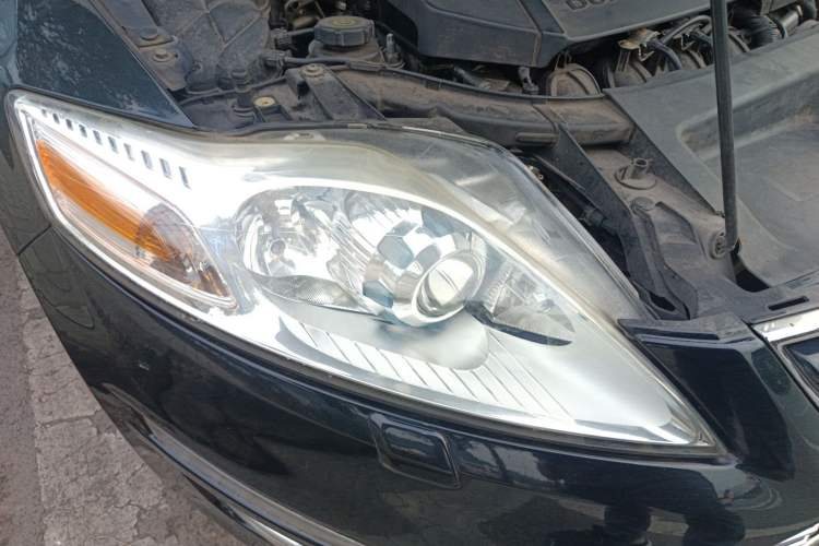 Used Ford Mondeo 2013 2.3L Luxury Model
