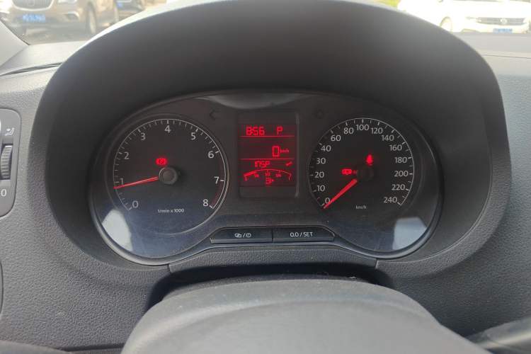 Used Volkswagen Polo 2013 1.4L Automatic Comfort Edition Instrument Cluster